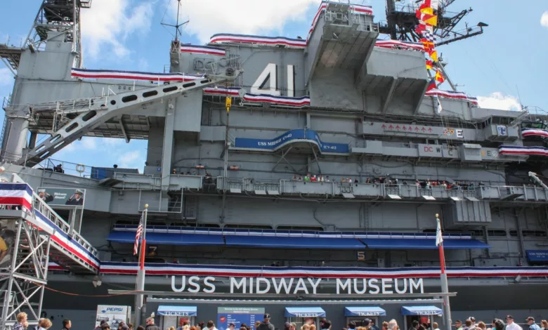 Eingang zum USS Midway Museum in San Diego.