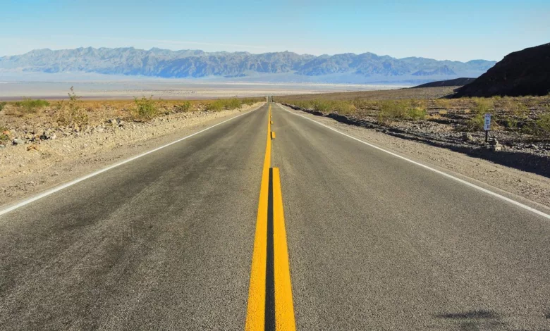 Straße im Death Valley